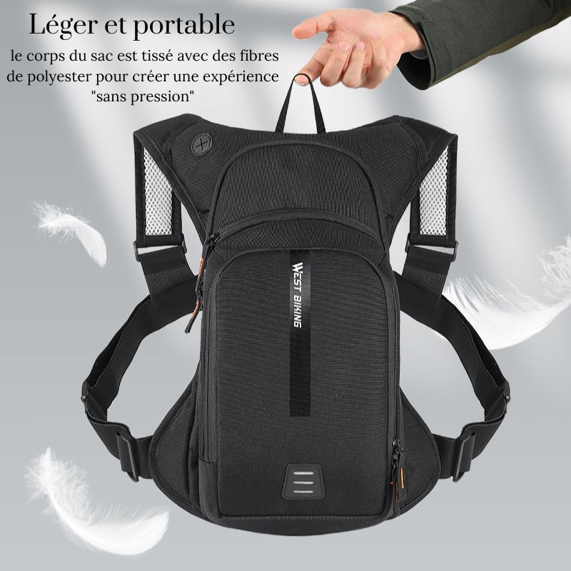 Leger et portable : Sac à dos noir de randonnée ergonomique avec système d'hydratation intégré, idéal pour les activités en plein air et les aventures en montagne. collection Montagne & Randonnée de la boutique Petites Aventures