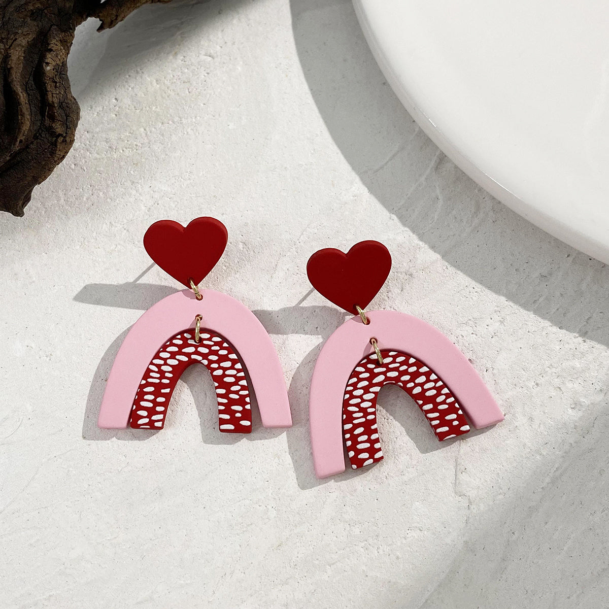 Boucles d'oreilles en acrylique colorées pour femmes avec motif graffiti floral et forme géométrique irrégulière, bijoux de cheminée fait à la main.