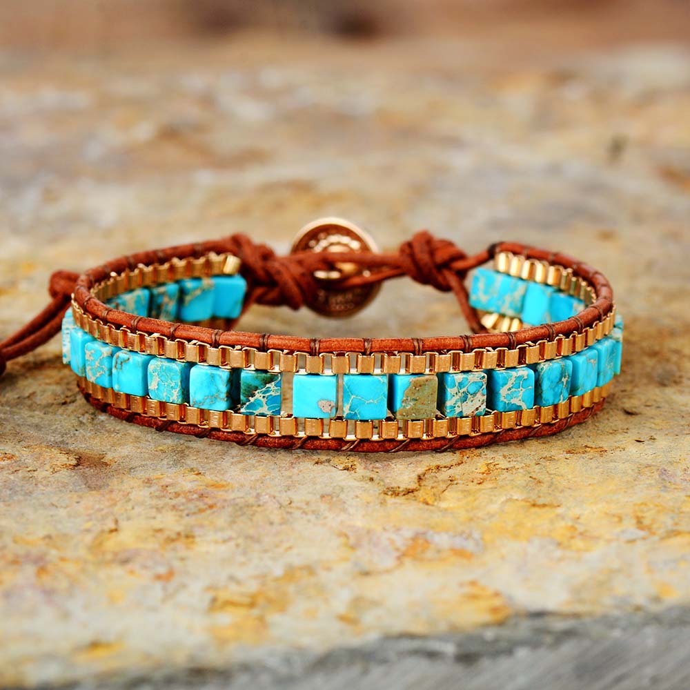 Mode turquoise Bracelet en pierre Bracelet tissé à la main Bracelet bohème Bracelet en pierre semi-précieuse Bracelet en pierre turquoise Bracelet style ethnique Bracelet en alliage de zinc Bracelet en chaîne Bijoux pour femmes Accessoire de mode bohème. collection Summer Chic de la boutique Petites Aventures
