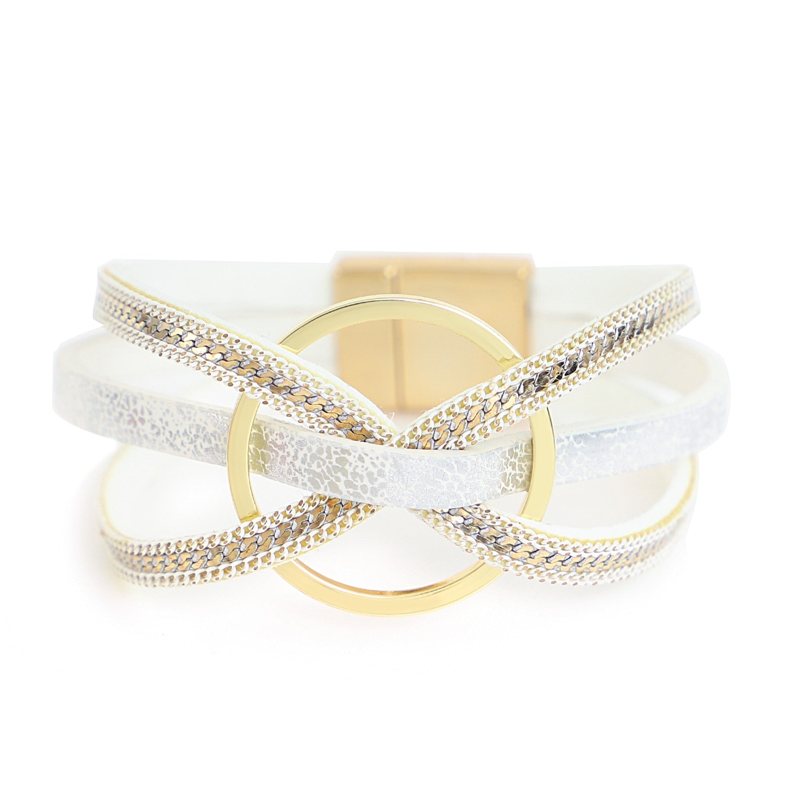 bracelets en cuir couleur blanc  croix torsadée cercle doré nœud papillon bijoux de charme fait à la main Summer Chic accessoires féminins tendance estivale bracelets multicouches collection Summer chic de la boutique Petites Aventures