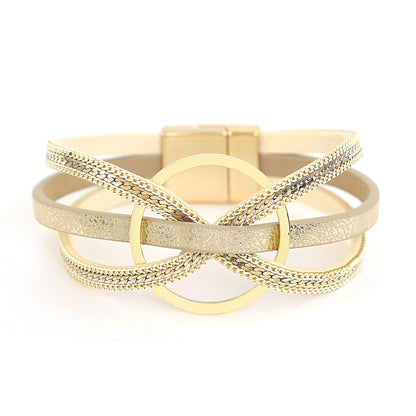 bracelets en cuir croix couleur or  torsadée cercle doré nœud papillon bijoux de charme fait à la main Summer Chic accessoires féminins tendance estivale bracelets multicouches collection Summer chic de la boutique Petites Aventures