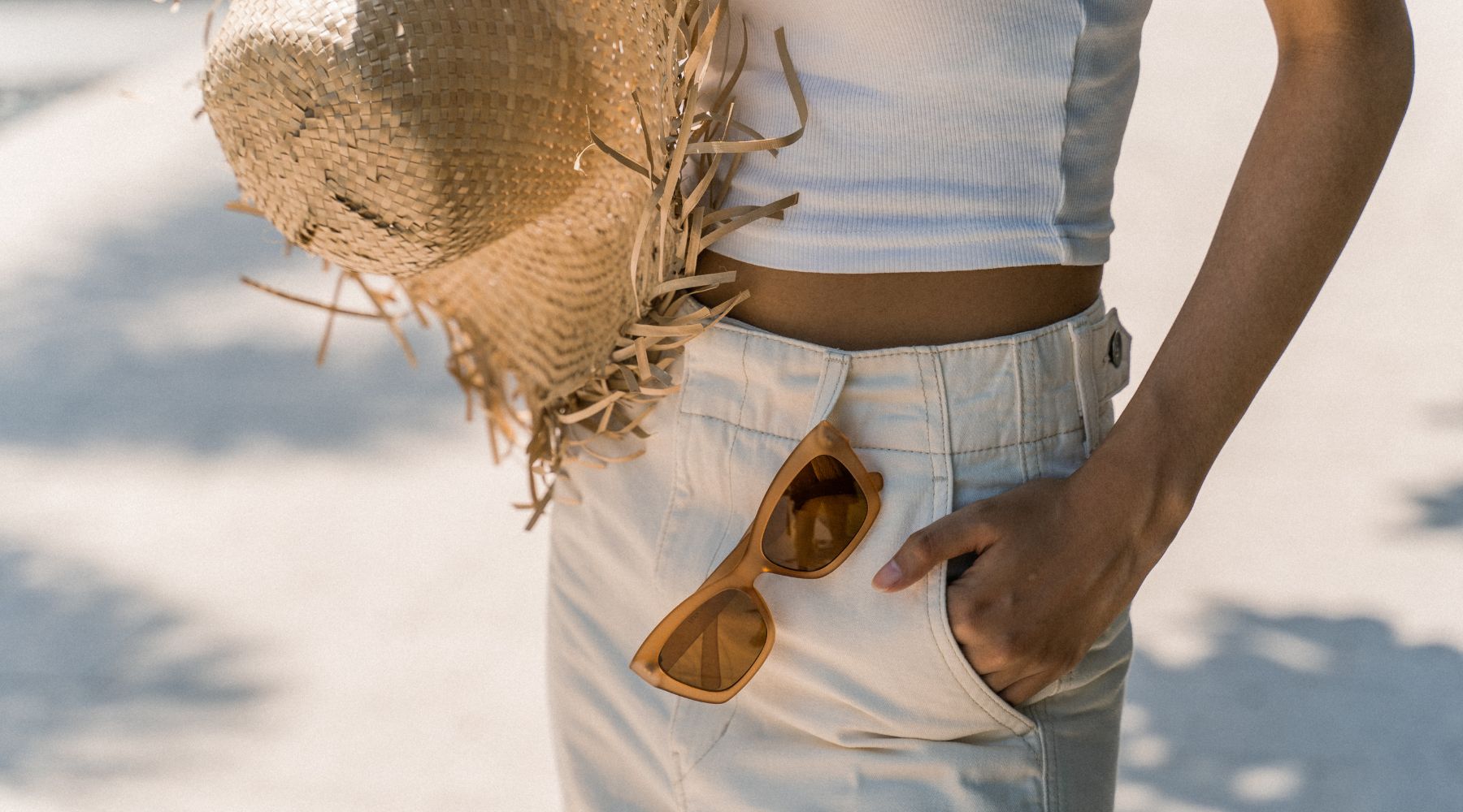 Accessoires d'habillement: Lunettes de soleil, Chapeaux