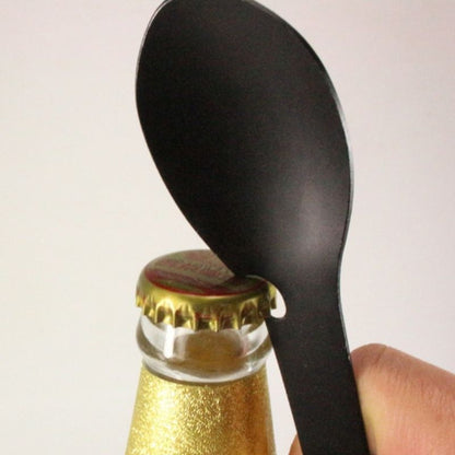 CUITOCHETTE 6-en-1 - Outil de survie multifonctionnel pour le camping et les activités de plein air. image d'ouvre bouteille