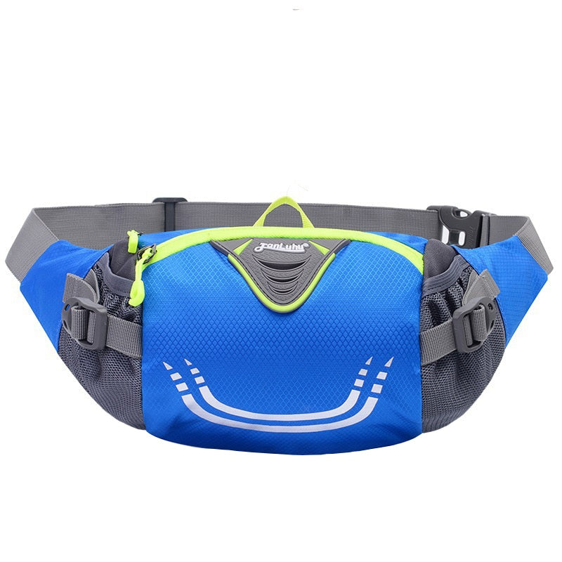 Sac banane polyvalent avec porte-bouteille d'eau, ceinture ajustable et poche zippée pour le rangement des objets essentiels lors d'activités en plein air. collection Montagne & RAndonnée de la boutique Petites Aventures de couleur bleu