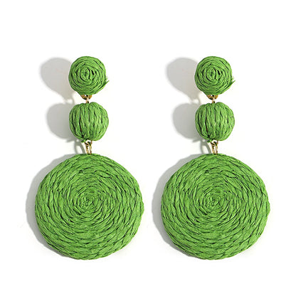 Image de Boucles d'Oreilles Boho en Raphia vert , bijoux de plage faits à la main en rotin, pour l'été - Collection Petites Aventures