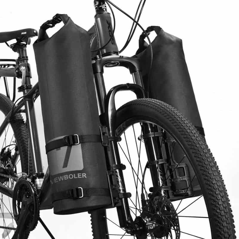 Image du Sac de Fourche de Vélo Étanche pour des balades à vélo sans souci. Accessoire de vélo, sacoche de guidon, rangement pour cyclistes, sac de cadre, équipement de cyclisme.