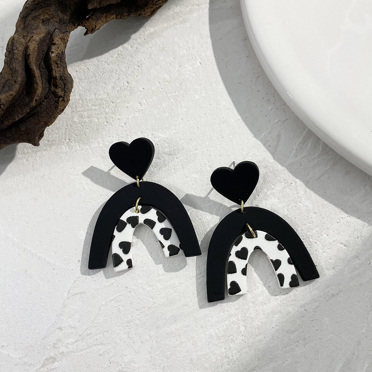 Boucles d'oreilles en acrylique colorées pour femmes avec motif graffiti floral et forme géométrique irrégulière, bijoux de cheminée fait à la main.