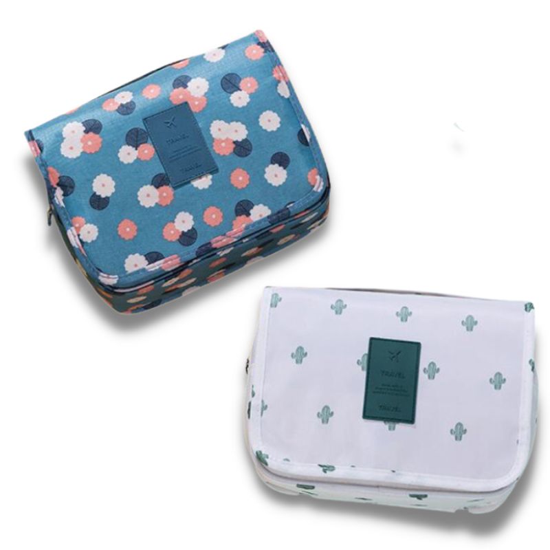 trousse de toilette suspendue Model Fleur et Cactus de la collection de la boutique Petites Aventures- organisateur de voyage sac de maquillage pochette de rangement