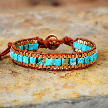 Mode turquoise Bracelet en pierre Bracelet tissé à la main Bracelet bohème Bracelet en pierre semi-précieuse Bracelet en pierre turquoise Bracelet style ethnique Bracelet en alliage de zinc Bracelet en chaîne Bijoux pour femmes Accessoire de mode bohème. collection Summer Chic de la boutique Petites Aventures