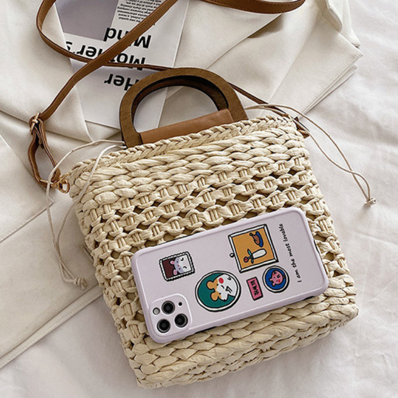 Sac de Couleur Beige Sac à main en paille Sac de plage pour femme Accessoires de plage Sacs à main tendance Sacs d'été Sacs de vacances collection Summer chic de la boutique Petites Aventures