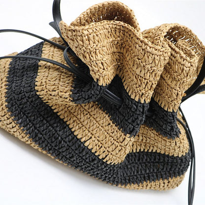 sac en paille sac à bandoulière pour femme sac fourre-tout style bohème sac rayé crocheté à la main accessoire de mode sac d'été éco-responsable artisanat collection Summer Chic de la boutique Petites Aventures